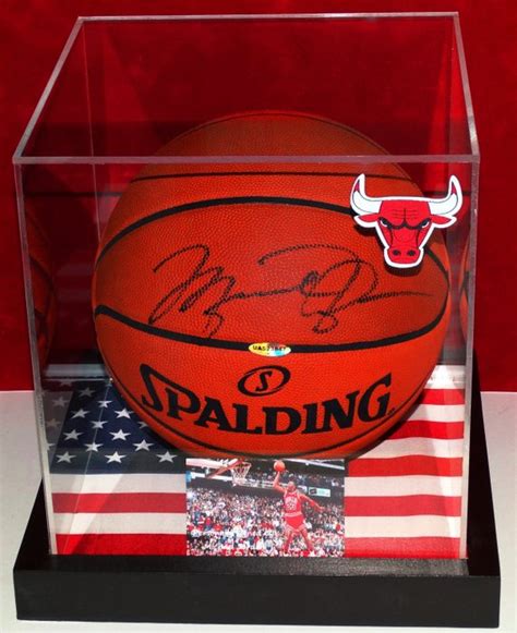 Michael Jordan full-sized autographed basketball in a - Catawiki