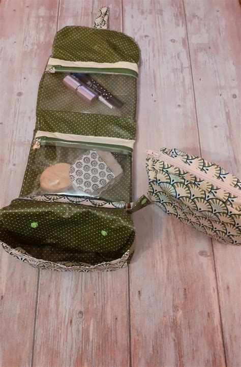 Trousse De Toilette Nomade Vert Olive Lkhyata By Anne