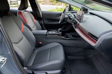 2023 Toyota Prius Prime: 68 Interior Photos | U.S. News