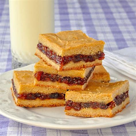 Raisin Filled Cookies As Time Saving Cookie Bars