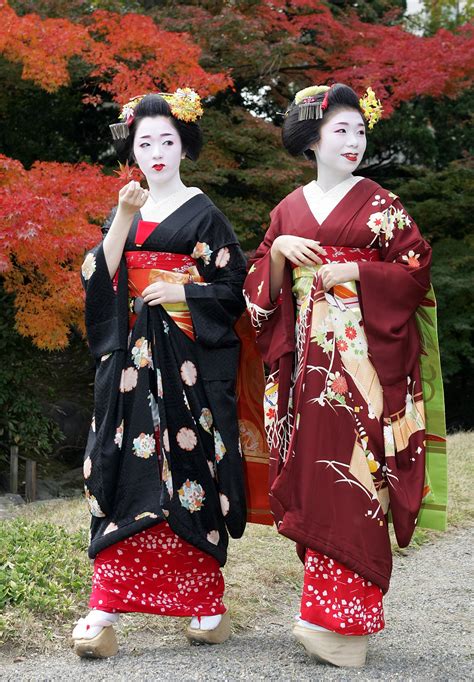 Modern Geishas In Japan — Pretty Tradition Or Outdated Idea Popsugar Love And Sex