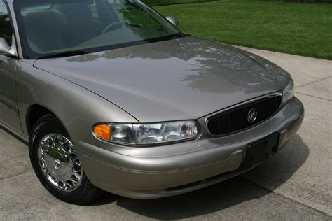 2002 Buick Century - Information and photos - MOMENTcar