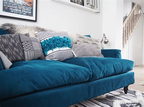 Pictures Of Teal Sofas In Living Rooms Baci Living Room