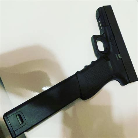 Glock 40 With A 30 Round Clip