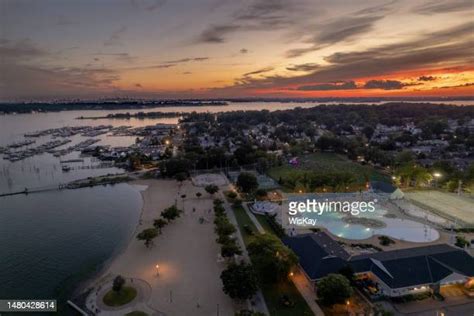 Concerts By The Bay Photos and Premium High Res Pictures - Getty Images