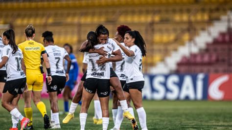 Líder invicto vai de goleada em Osasco Corinthians 5x1 São José QG