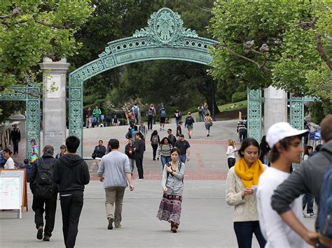 Berkeley Police Investigating Possible Sexual Assaults At Frat Houses Cbs News