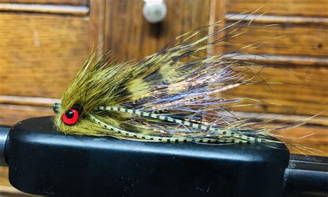 Little trout Spey sculpin tube : r/flytying