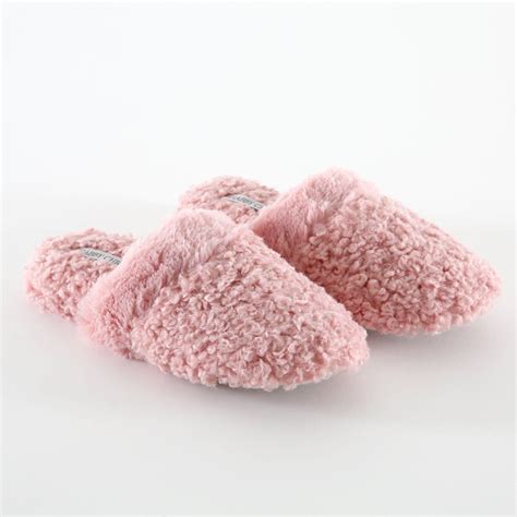 20 Off Pink Fuzzy Slide Slipper Slippers For Girls Slippers Cute Slippers For Girls