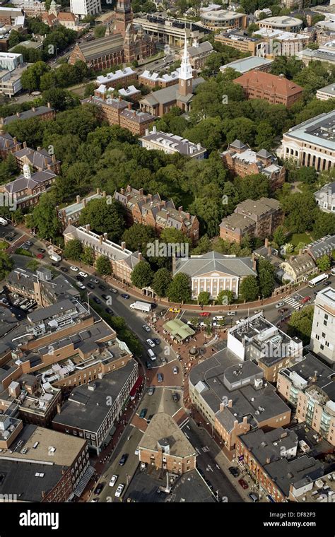 Harvard square aerial hi-res stock photography and images - Alamy