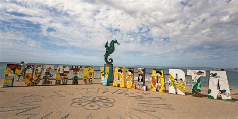 Puerto Vallarta's Malecon: discover the alluring charm