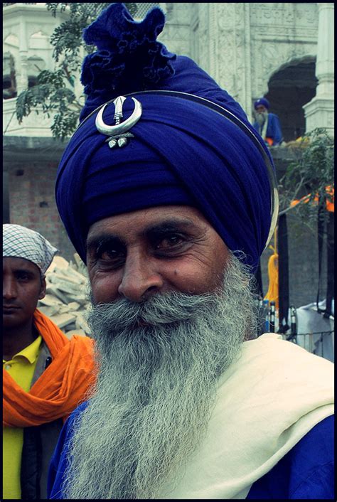 Sikh Portraits Guru Di Ladli Fauj On Behance