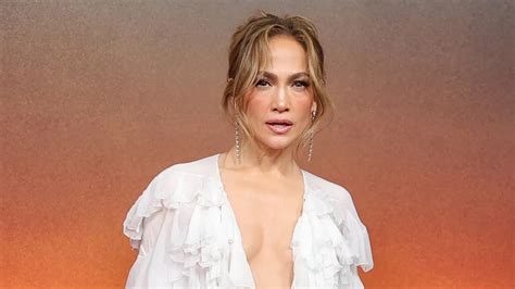 Jennifer Lopez Geeft Sexy Twist Aan De Boho Revival In Chlo