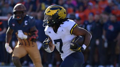 HIGHLIGHTS: Top plays from No. 24 Michigan Football vs. No. 22 Illinois