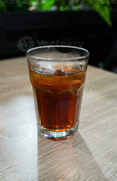 Ice cola glasses, iced tea in glass cups or soft drink glasses 23742106 ...