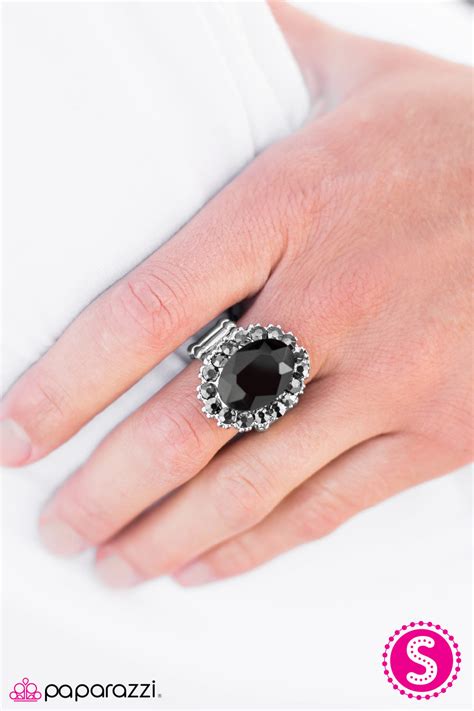 Paparazzi Fever Pitch Black Ring