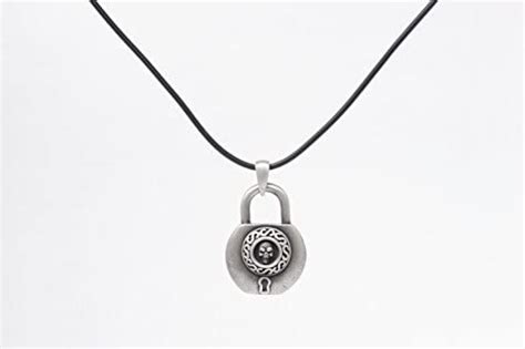 Ptc Skeleton Skull Embellished Lock Metal Pendant With Rope