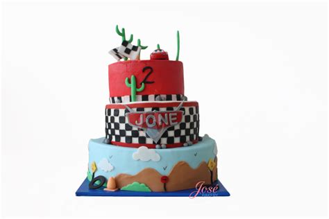 Cars Taart 32 Personen Bestellen Voor Een Cars Fan Jose Bakery