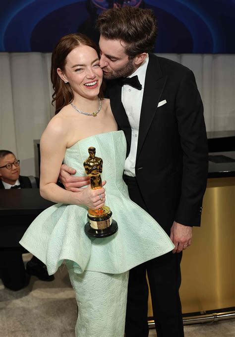 Emma Stone Celebrates Oscars 2024 Best Actress Win With Husband Dave Mccary