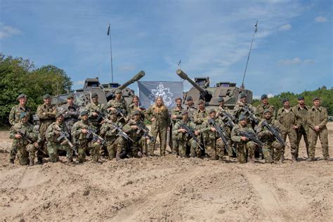 Les Premi Res Exp Riences Militaires De La Princesse D Orange Aupr S