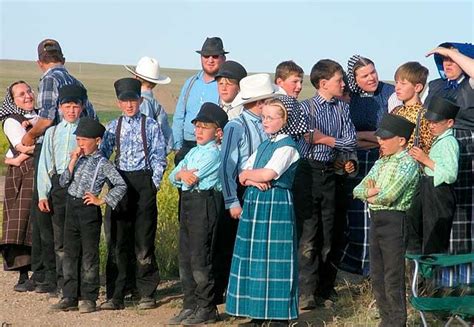 The Hutterites By Larry N Bolch Plain People Fashion Anabaptist