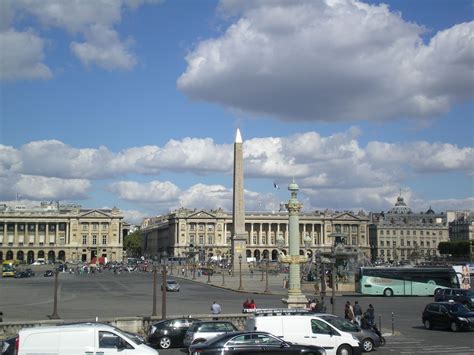 Place de la Concorde | Street view, Scenes, Paris