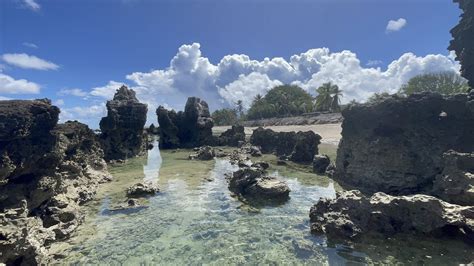 Nauru Pleasant Island Crooked Compass