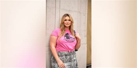 Sports Illustrated Swimsuit Model Hunter Mcgrady Explains Why She Flaunted Her Quarantine Body