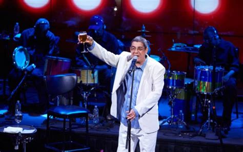 Vale Night Turnê Zeca Pagodinho 40 anos celebra a carreira do sambista