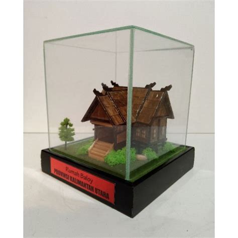 Jual Miniatur Rumah Adat Kotak Akrilik UK 8x8x8cm Shopee Indonesia