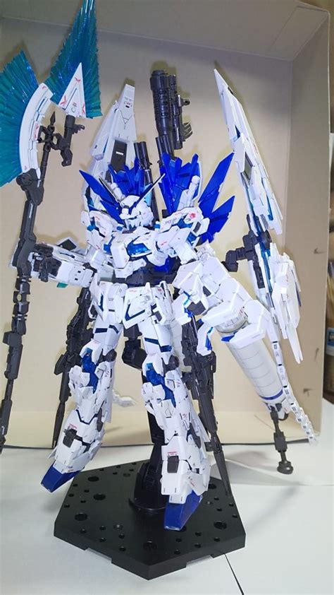 Rg ユニコーンガンダム ペルフェクティビリティ・ディバイン｜ゆういちさんのガンプラ作品｜gunsta（ガンスタ）