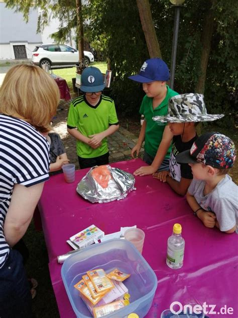 Spannende Experimente Im Pfarrgarten In Waldsassen Onetz