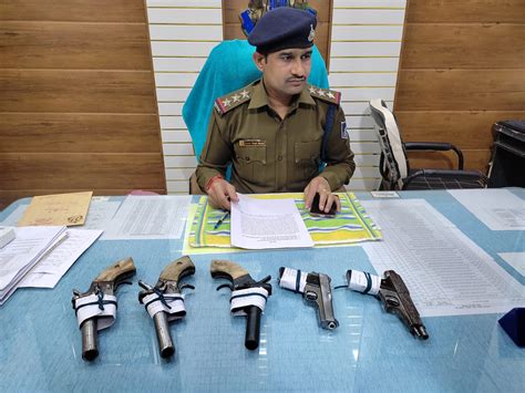 Accused Arrested With Illegal Katta And Pistol Cartridges Were Also