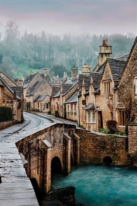 THE COTSWOLDS AT CHRISTMAS: COMPLETE GUIDE [2022]