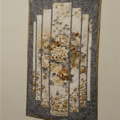 Secret Window Panel Wall Hanging | Quiltsby.me