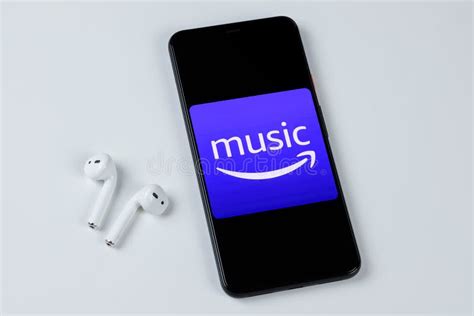 Amazon Music App Logo on a Smartphone Screen. Editorial Stock Image - Image of amazon, display ...