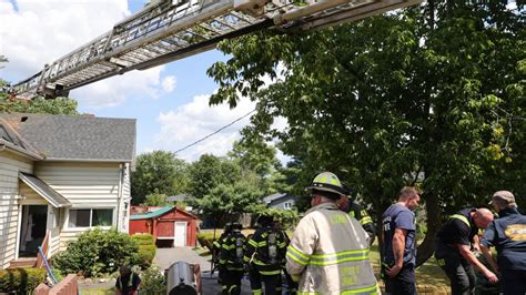 Saugus Ma Fire On Essex Street Nbc Boston