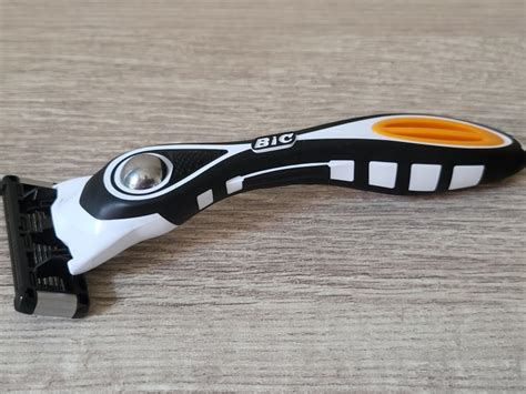 BIC Flex 5 Hybrid Review - Are The Savings Worth It?