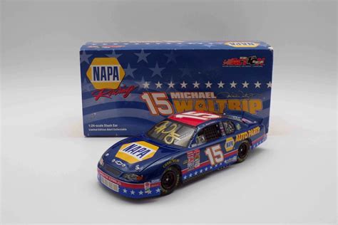 Michael Waltrip Autographed 2002 #15 Napa / Stars & Stripes 1:24 Nascar ...