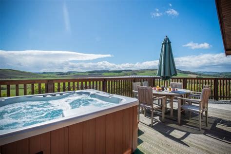 S Top Holiday Lodges With Hot Tubs In Scotland