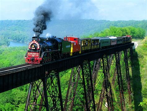 The Boone And Scenic Valley Railroad In Boone Iowa Scenic