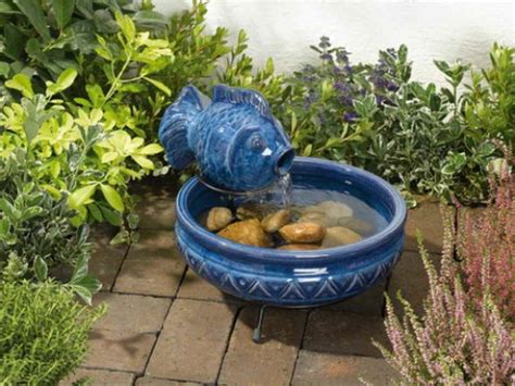 Solar Powered Water Fountain For Small Garden With Fish Statue Small