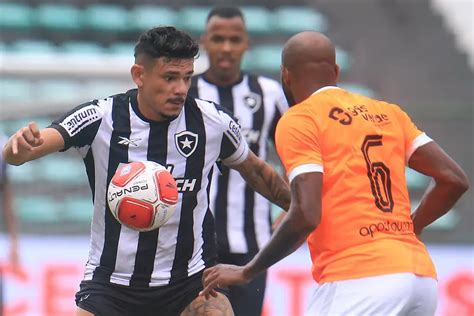 gols sofridos no fim Botafogo busca reforços capazes de sustentar