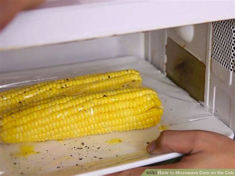 3 Ways to Microwave Corn on the Cob - wikiHow