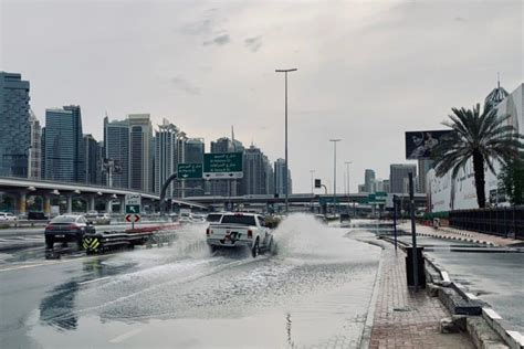 UAE rain: Dubai Police issue flooded vehicle and driving safety tips ...