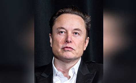 Mundo Positivo Biografia De Elon Musk Lan Ada No Brasil Nesta Ter A