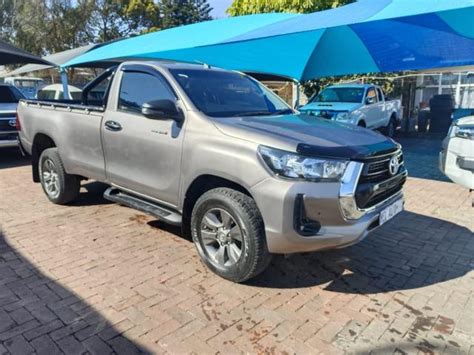 Research And Compare Toyota Hilux Gd Single Cab X Raider Auto