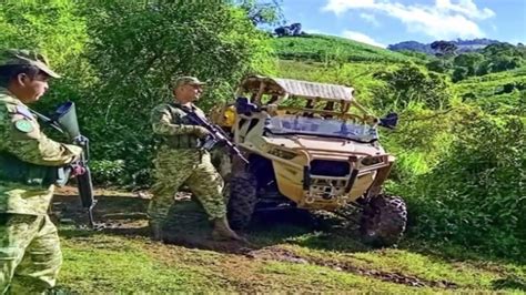 Capturan A Pandillero Armado Y Con Uniformes Capturan A Tres