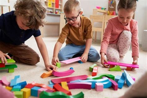 Brinquedo montessori cores Descubra sua importância no aprendizado