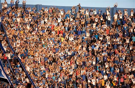 VELEZ Y SU MUNDO on Twitter SORTEAMOS 2 ENTRADAS PARA VÉLEZ